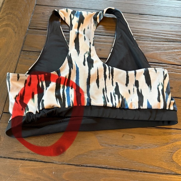 Noli Black and Cream Sports Bra with Bold Stripes - Picture 5 of 5